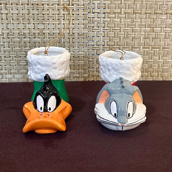 🎄VTG 1994 Looney Tunes Daffy Duck & Bugs Bunny Ceramic Stocking Tree Ornaments - Picture 2 of 13